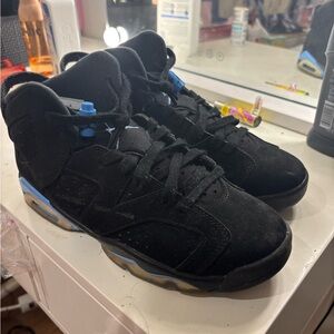 Black High-Top Sneakers with Textured Material